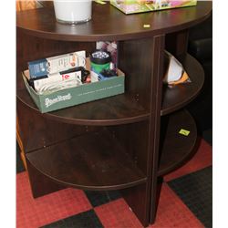 SHOWHOME PAIR OF CORNER SHELVES