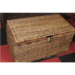 LARGE WICKER CHEST