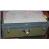 Image 1 : MEDIUM SIZED VINTAGE STORAGE TRUNK