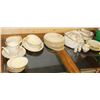 Image 1 : LARGE ESTATE NORTAKE DISH SET