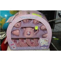 HELLO KITTY TEA SET