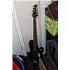 Image 1 : SILVERSTONE BASS GUITAR