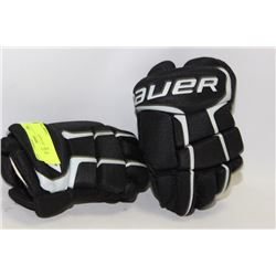 BAUER HOCKEY GLOVE