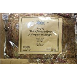 LUXURY WOVEN JCQUARD THROW BLANKET