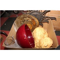 BOX W/ CAT STATUE, 2 GLASS VASES, RED