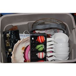 MISC HOUSEWARE IN LARGE TOTE