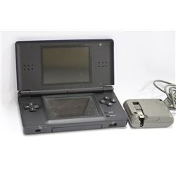 GAMEBOY ADVANCE W/ 2 GAMES - WORKING
