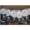 Image 1 : BOX OF 12 PAIRS OF SNOOPY SLIPPERS
