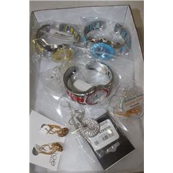 BOX W/ 3 NEW DECORATIVE WATCHES,