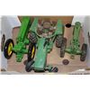 Image 1 : TRAY OF JOHN DEERE DIE CAST TRACTORS