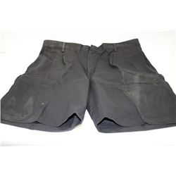 HIGHLAND SHORTS SZ 42 BLACK