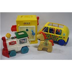 SMALL BOX OF CHILDRENS TOYS