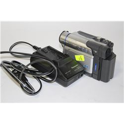 PANASONIC 700X DIGITAL ZOOM CAMCORDER