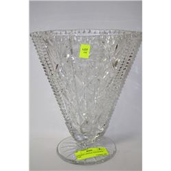 PINWHEEL CRYSTAL FAN-SHAPED VASE
