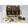 Image 1 : ESTATE MINI TREASURE CHEST WITH PIN COLLECTION