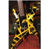 Image 3 : JACKSON BLACK AND YELLOW ELECTRIC GUITAR W