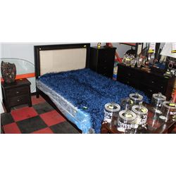 5 PIECE WOOD TONE QUEEN BEDROOM SET INCLUDES