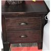 Image 5 : 5 PIECE WOOD TONE QUEEN BEDROOM SET INCLUDES