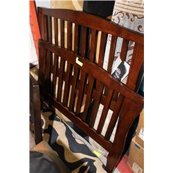 SOLID WOOD SINGLE HEADBOARD & FOOTBOARD