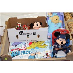TRAY OF DISNEY COLLECTIBLES