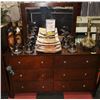 Image 2 : 4 PIECE WOODEN DRESSER SET INCLUDES 6 DRAWER