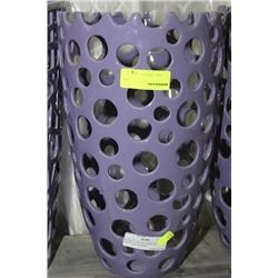 PURPLE VASE FOR DRIED OR ARTIFICIAL PLANTS