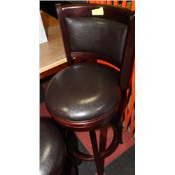 WOOD & LEATHERETTE SWIVEL BAR STOOL