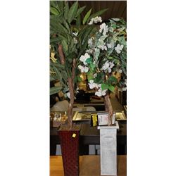 SMALL ARTIFICIAL PLANT IN  VASE X2