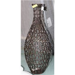 METAL LINK VASE