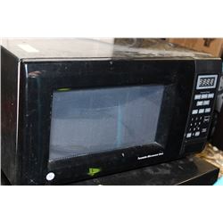 GE MICROWAVE NEEDS CLEANING