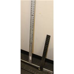 2 MEASURING SQUARES W PRYBAR