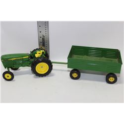 VINTAGE JOHN DEERE TRACTOR & TRAILER SET