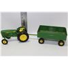 Image 1 : VINTAGE JOHN DEERE TRACTOR & TRAILER SET