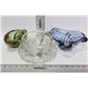 Image 1 : 4 GLASS ASH TRAYS