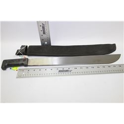 LARGE MACHETTE IN CASE