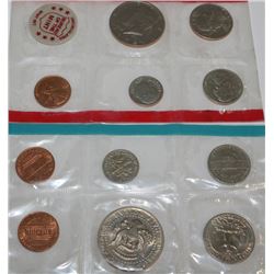 1972 U.S. UNCIRCULATED COIN SET