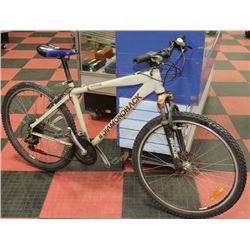 DIAMONDBACK FRONT SUSP, FRONT DISC BRAKES MTN BIKE