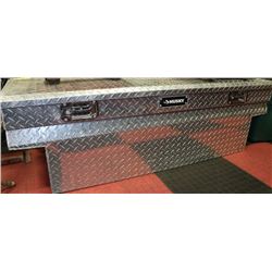 HUSKY OVER RAIL TRUCK BOX INCLUDES OXYGEN/