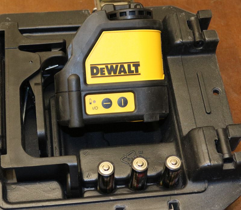 NEW DEWALT STUD FINDER/LASER LEVEL Kastner Auctions