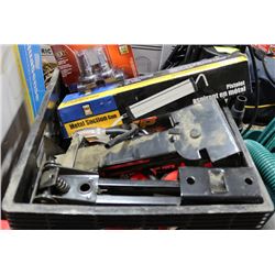 TOTE OF ASSORTED TOOLS