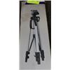 Image 1 : CAMERA TRIPOD