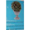 Image 1 : NEW PRELIT POTTED TOPIARY BALL