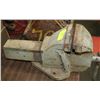 Image 1 : LARGE BENCH VISE