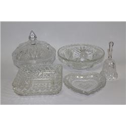 BOX OF ASSORTED GLASSWARE