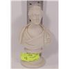 Image 1 : PORCELAIN BUST OF CEASAR