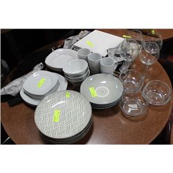 TABLE LOT OF SHOWHOME DISHES & GLASSWARE