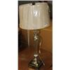 Image 1 : SHOWHOME TABLE LAMP
