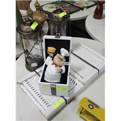 SHOWHOME WICKER BOX,BAKER,LIDDED BOX & 2