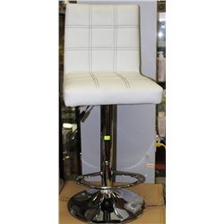 WHITE LEATHERETTE & CHROME TONE BAR STOOLS X3
