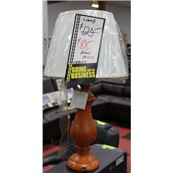 BURNT ORANGE TONE TABLE LAMP